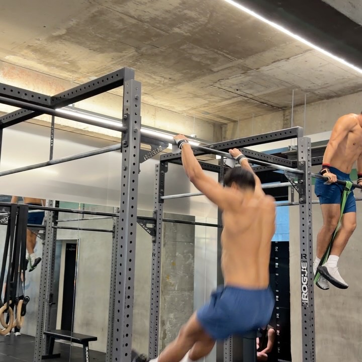 Pull-ups on the rig